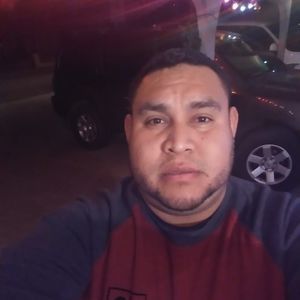 Meet your Posher, Cesar